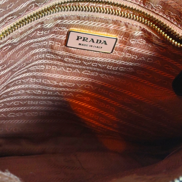 Authentic Prada Bow Clutch Bag, Very Good Vintage Condition - Picture 5 of 15